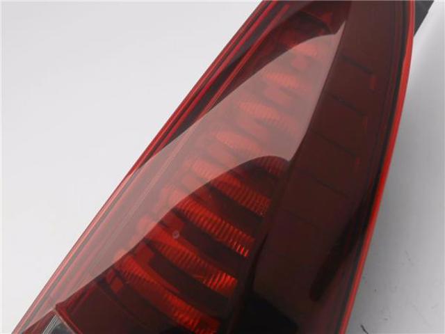 8200394724 Piloto trasero derecho  en stock Granada