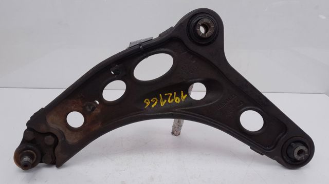 8200395007 RENAULT Brazo inferior izquierdo de la suspensión delantera comprar Alcalá