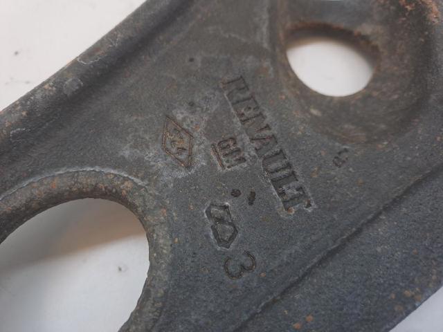 8200395007 RENAULT Brazo inferior izquierdo de la suspensión delantera comprar Bilbao