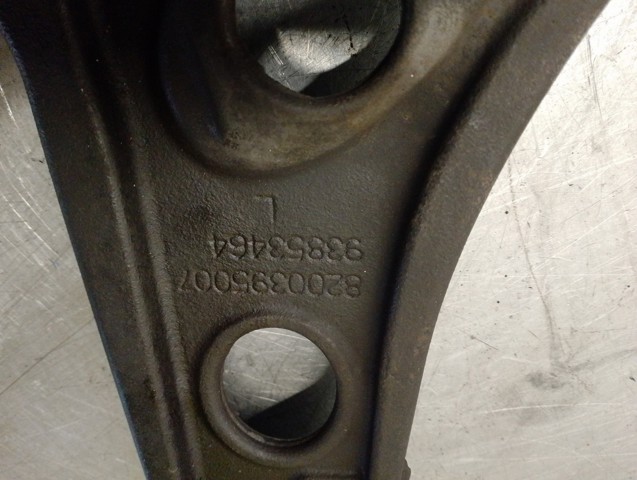 8200395007 RENAULT Brazo inferior izquierdo de la suspensión delantera  comprar en Lleida
