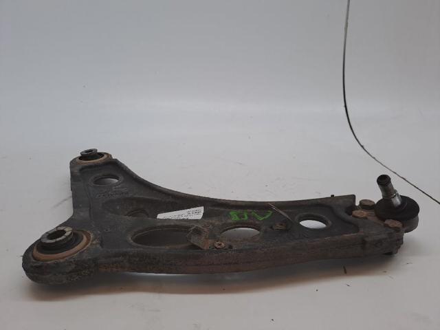 8200395007 Brazo inferior izquierdo de la suspensión delantera comprar Almería