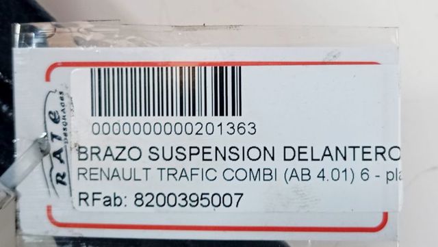 8200395007 Brazo inferior izquierdo de la suspensión delantera  disponible Utrera