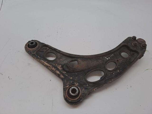 8200395034 Brazo inferior derecho de la suspensión delantera comprar Girona