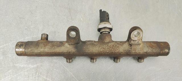 8200397346 RENAULT Rampa de combustible comprar Bilbao