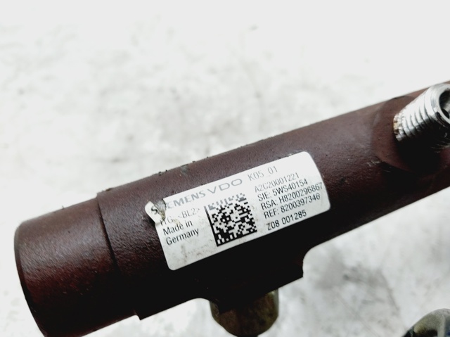 RENAULT 8200397346 Rampa de combustible comprar Barcelona
