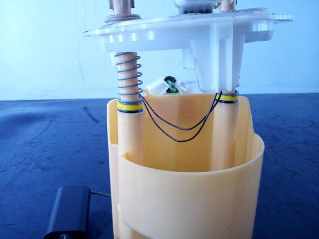 RENAULT 8200397677 Módulo de bomba de combustible con sensor de nivel de combustible  disponible Valladolid