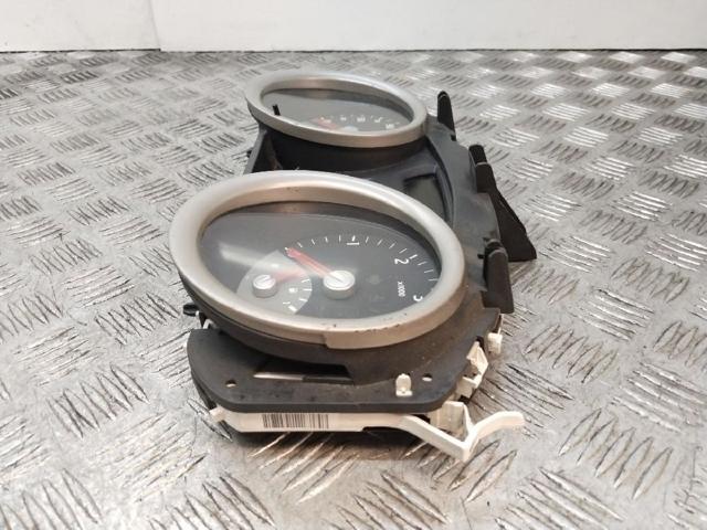 8200399700 RENAULT Cuadro instrumentos  en stock Gandía