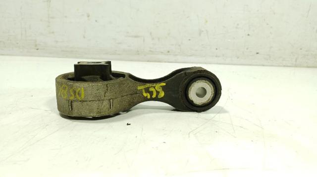 RENAULT 8200404271 Soporte superior derecho del motor comprar Tarragona