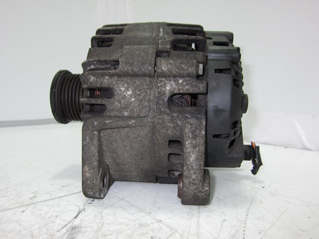 8200404459 RENAULT Alternador comprar Madrid