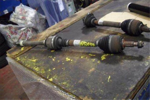 8200405445 Semieje delantero derecho comprar Almería