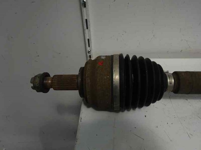 8200405445 Semieje delantero derecho  en stock Sabadell