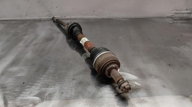 8200405445 RENAULT Semieje delantero derecho  en stock Huelva