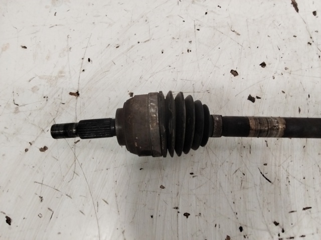 8200408417 Semieje delantero izquierdo  disponible Burgos