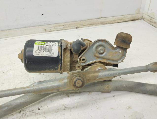 RENAULT 8200409692D Trapezio del limpiaparabrisas  disponible Valladolid