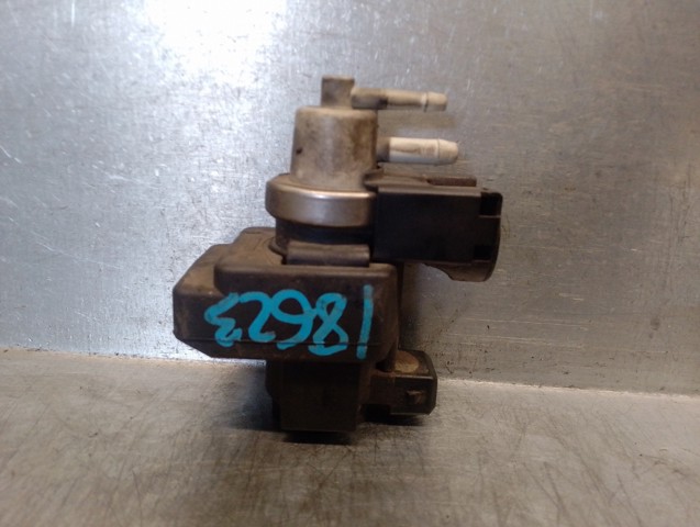 8200412085 RENAULT Válvula solenoide de control de presión de sobrealimentación  en stock Huelva