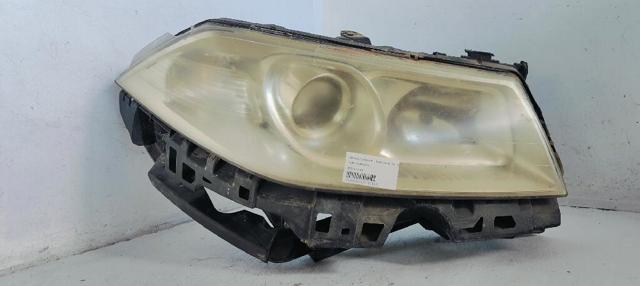 Soporte deparachoques delantero derecho 8200412349 Renault (RVI)