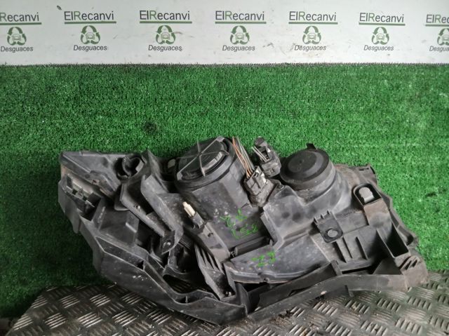 RENAULT 8200412741 Faro izquierdo  en stock Salamanca
