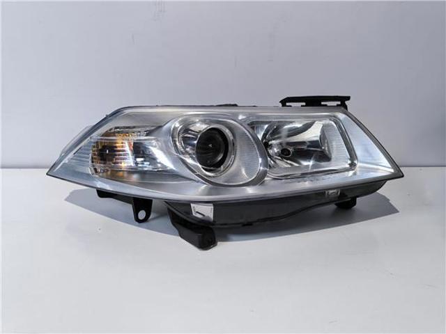 Luz derecha 8200412742 RENAULT