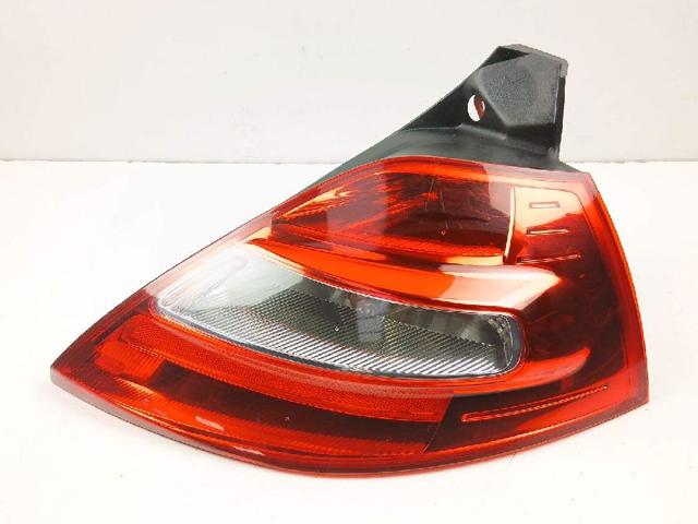 8200413216 Piloto trasero derecho  en stock Castellón