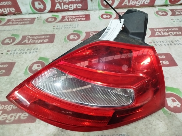 8200413216 RENAULT Piloto trasero derecho  comprar en Oviedo