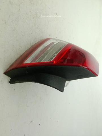 8200417345 RENAULT Piloto trasero izquierdo  en stock Gandía