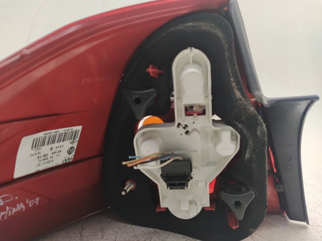 RENAULT 8200417347 Piloto trasero derecho comprar Tarragona