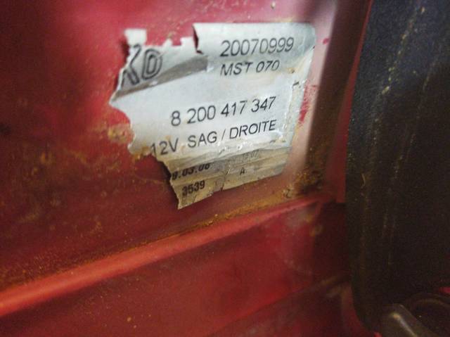 RENAULT 8200417347 Piloto trasero derecho  en stock Terrassa