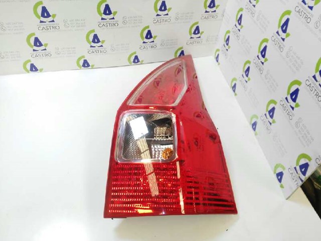 8200417351 Piloto trasero derecho  en stock Granada