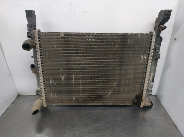 8200418327 RENAULT Radiador  en stock Gandía