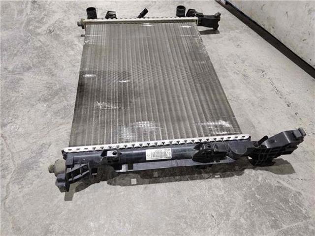 RENAULT 8200418327 Radiador de refrigeración del motor  comprar en Murcia