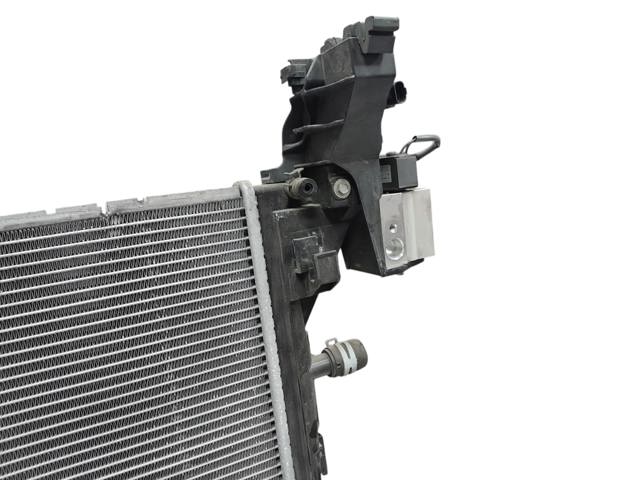 8200418328 Radiador de refrigeración del motor  comprar en Pontevedra