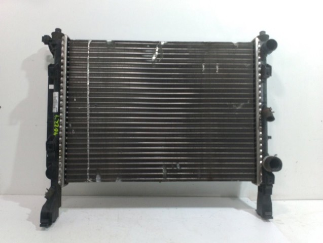 RENAULT 8200418328 Radiador de refrigeración del motor  comprar en Albacete