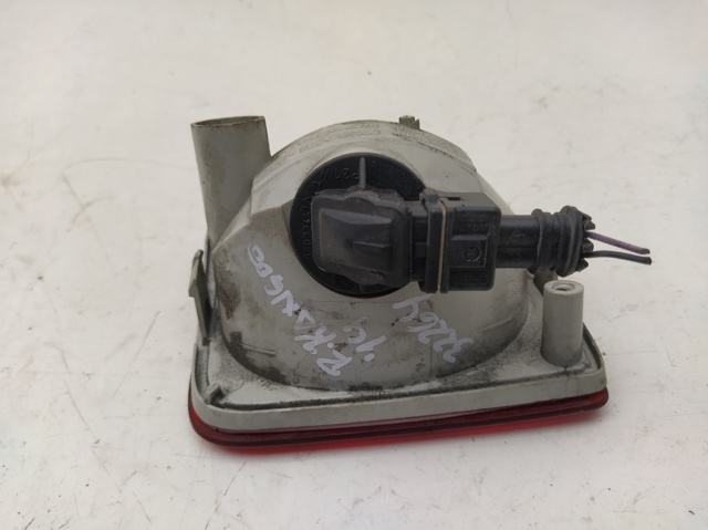RENAULT 8200419906 Luz antiniebla trasera izquierda  en stock Terrassa