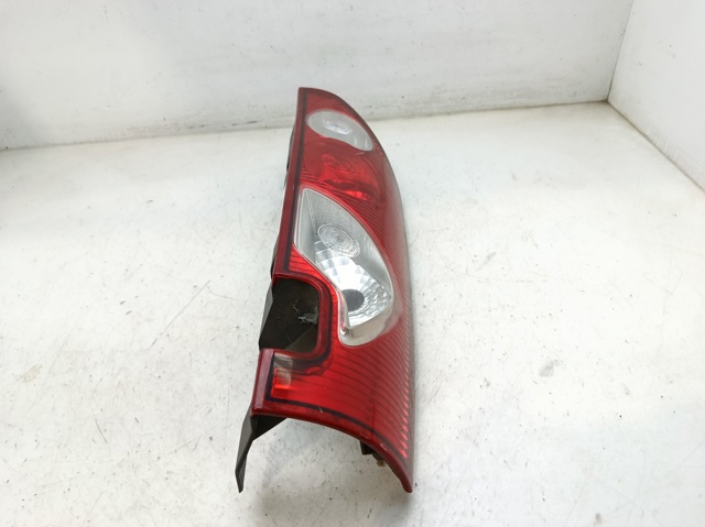 8200419941 Piloto trasero izquierdo  en stock Granada