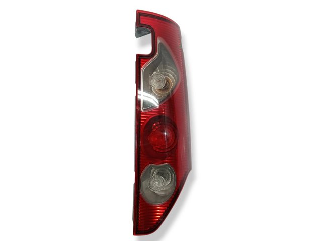 RENAULT 8200419945 Piloto trasero derecho comprar Pamplona