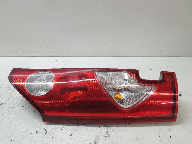 RENAULT 8200419949 Piloto trasero izquierdo  disponible España