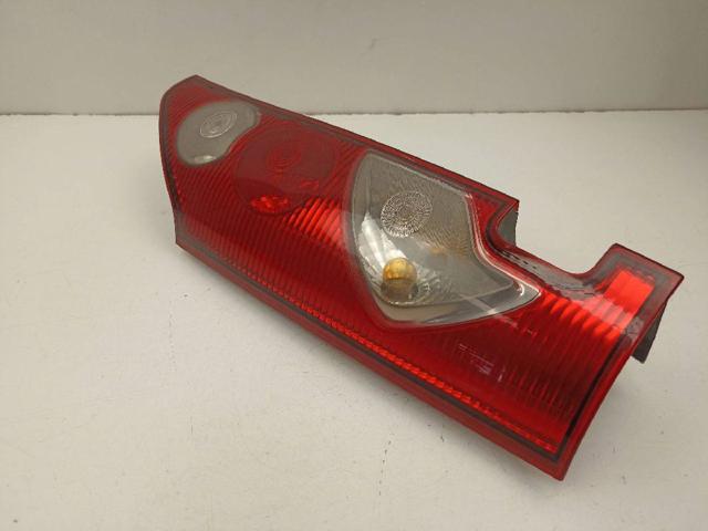 8200419952 Piloto trasero derecho comprar Almería