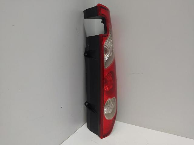 8200419952 Piloto trasero derecho  comprar en Pontevedra