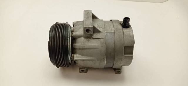 RENAULT 8200424250 Compresor de aire acondicionado comprar Barcelona