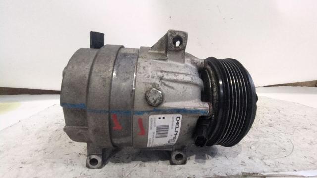 RENAULT 8200424250 Compresor de aire acondicionado  comprar en Ponferrada