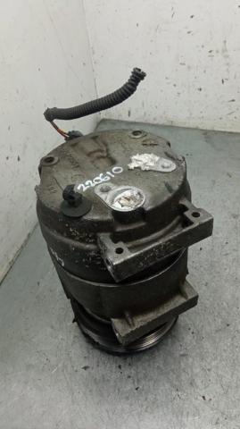 Compresor de aire acondicionado coche 8200424250 RENAULT