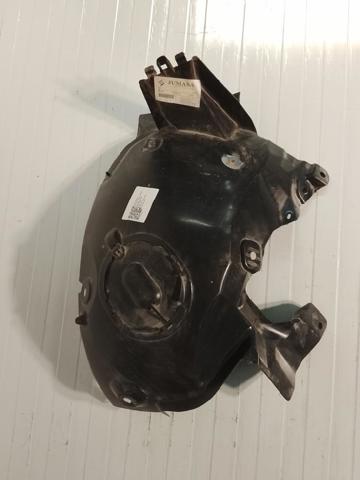 Guardalodos delantero izquierdo 8200426494 RENAULT