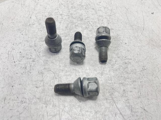 Tornillos de rueda 8200426593 RENAULT
