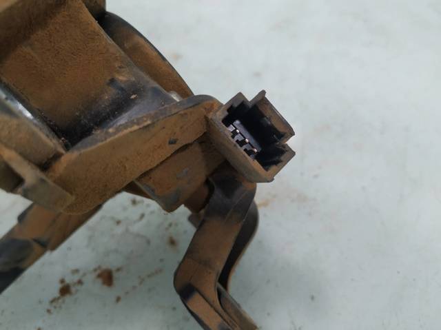 RENAULT 8200431392 Motor limpiaparabrisas, trasera comprar Tarragona
