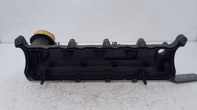 RENAULT 8200433603 Tapa de balancines  en stock Salamanca