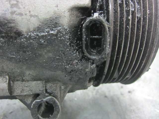 8200436108 RENAULT Compresor de aire acondicionado  comprar en Oviedo