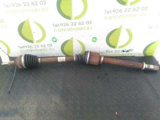 RENAULT 8200436366 Semieje delantero derecho  disponible España