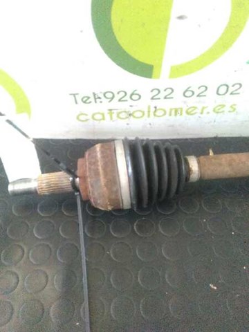 8200436366 RENAULT Semieje delantero derecho  en stock Gandía