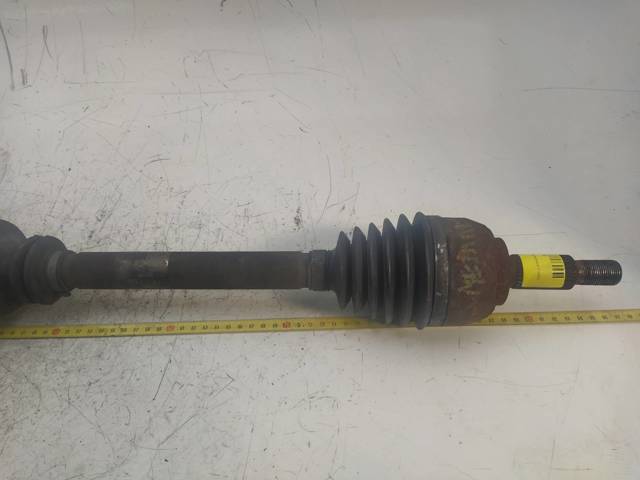 8200436366 Semieje delantero derecho  disponible Utrera