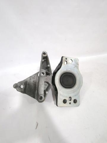 8200437464 RENAULT Soporte de motor derecho comprar Madrid
